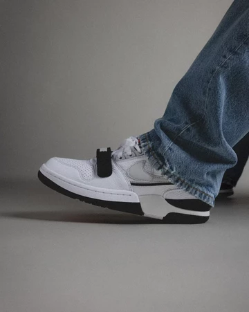 Nike Air Alpha Force 88 Tech Grey On-Feet Bilder von Asphaltgold