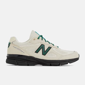 New Balance 990v4 Macadamia Nut Außenseite