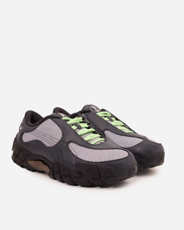 Skepta x Puma Skope Flat Dark Grey Paar schräg seitlich