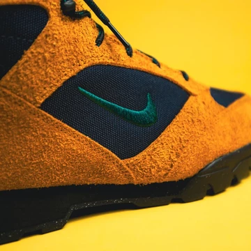 Nike ACG Torre Mid Burnt Sienna - Shooting von 43einhalb, Details von der Seite