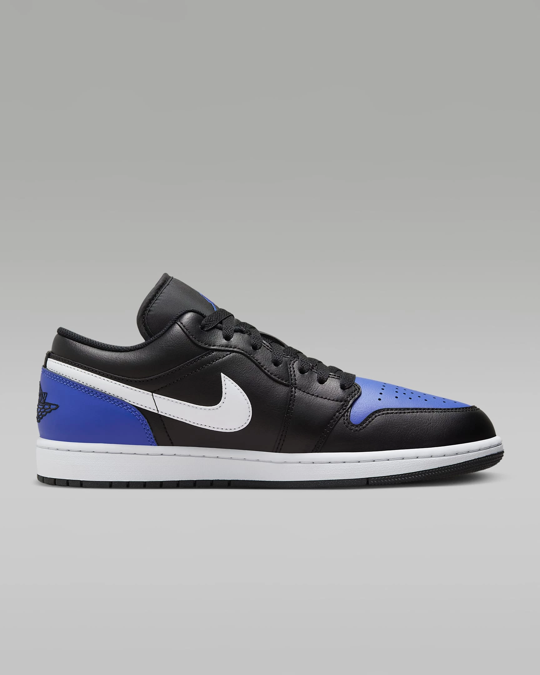 Air Jordan 1 Low \'Black Royal Toe\' 553558-042 size 13 READ Nike Air Jordan 1 Low Retro Black Royal Toe Blue 553558-042  main image 3