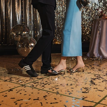 Bad Bunny x adidas Ballerina Black Mood getragen Details