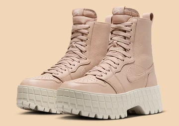 Jordan 1 Brooklyn Tan schräg