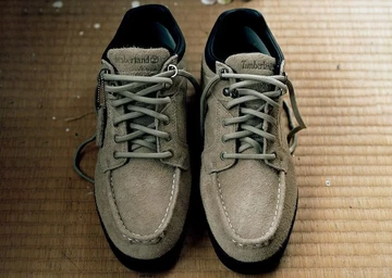 thisisneverthat x Timberland Moc Toe Mid Gore-Tex Lookbook Paar von Oben