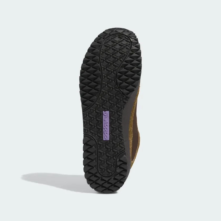 Blondey adidas Winterhill IG5573 | Dead Stock