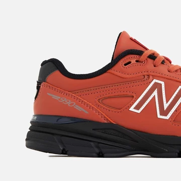 New Balance 990v4 Mahagony Ferse