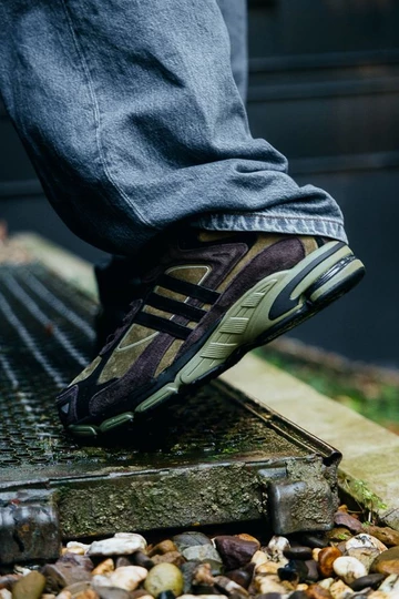 adidas Response CL Focus Olive - On Feet (2)