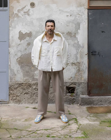 Gigi Buffon trägt den Asphaltgold Puma Palermo Scopa