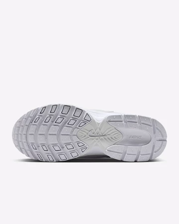 Nike V5 RNR Metallic Silver Sohle
