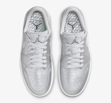 Jordan 1 Low Golf Gift Giving von Oben