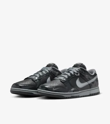 Nike Dunk Low Berlin schräg frontal