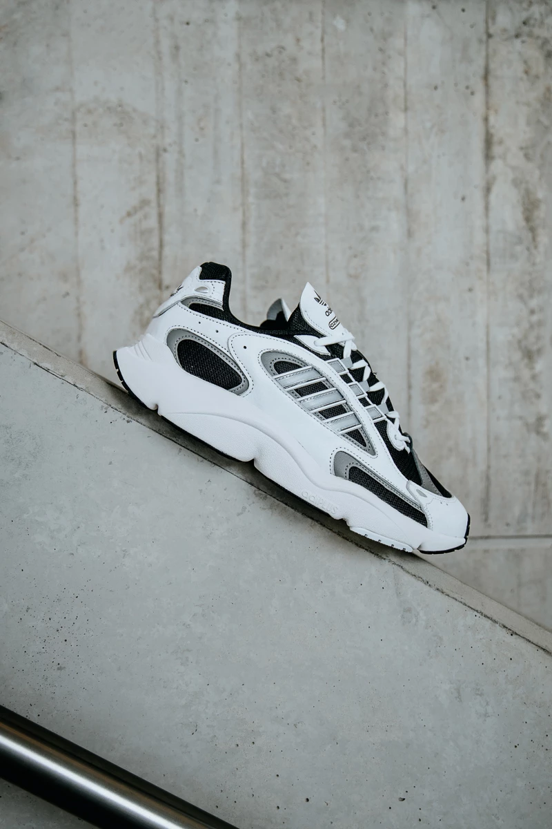 オルメル adidas Originals OZMILLEN UNISEX - Trainers - solar yellow/silver