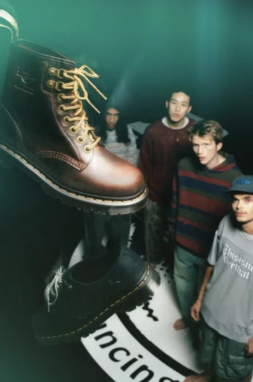 thisisneverthat x Dr. Martens Pack mit Models