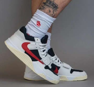 Travis Scott Jordan Jumpman Jack TR University Red