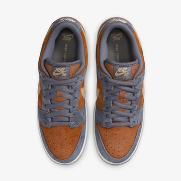 Nike SB Dunk Low Light Carbon von oben