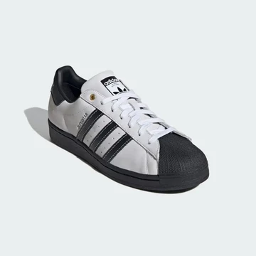 adidas Superstar Gore-Tex Black White seitlich von Vorne