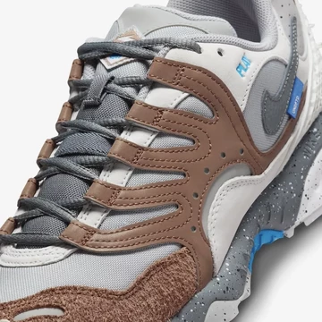 Undefeated Nike Air Terra Humara Archaeo Brown Details Schnürsenkel
