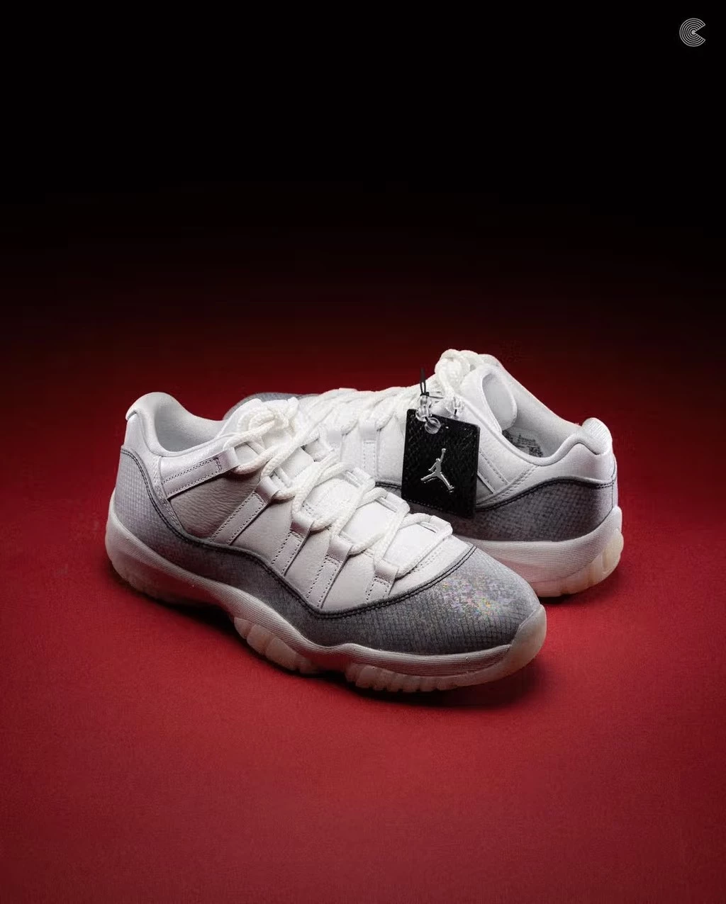 Jordan 11 Retro Low Year of the Snake HQ7000-001 | Dead Stock display picture 1