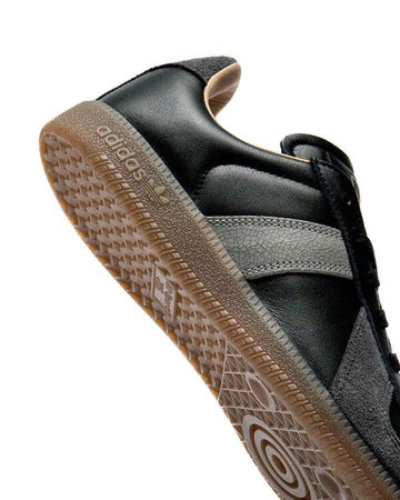 adidas BW Army Black