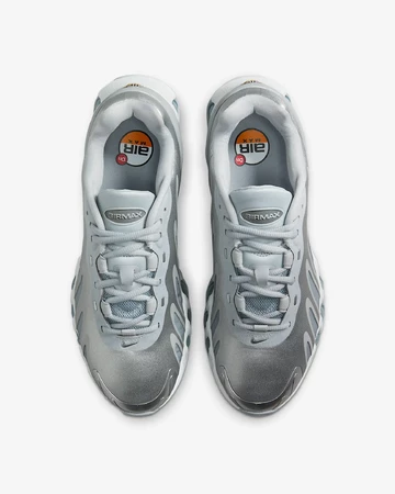 Air Max DN8 Metallic Silver Paar von oben