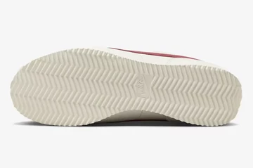 Nike Cortez Valentines Day 2024 sohle