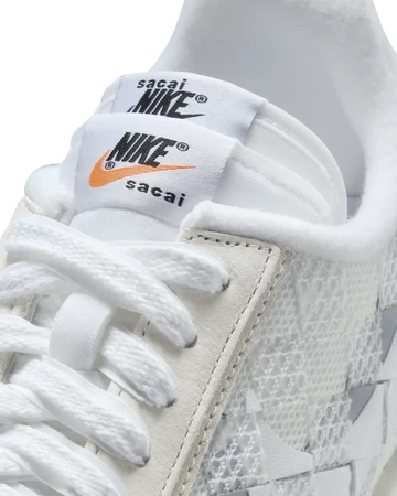 Jean Paul Gaultier Sacai Nike VaporWaffle Woven White Detail Zunge