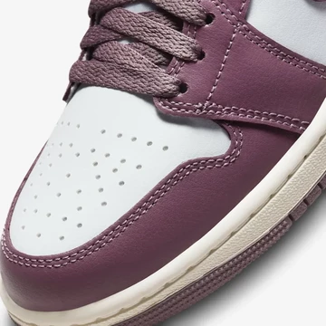 Jordan 1 Mid Sky J Mauve Toebox