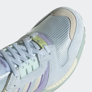 Die Toe Box vom adidas ZX8000