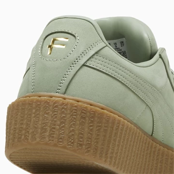 Die Ferse des grünen Fenty Puma Creeper Phatty aus dem Earth Tone Pack