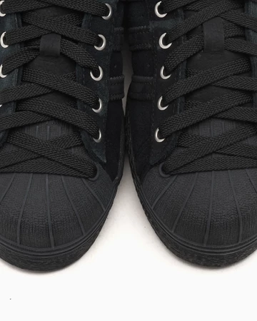 Song for the Mute x adidas Originals Superstar 82 Black Zehen