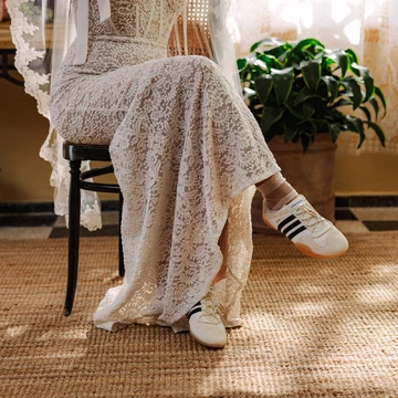 Bad Bunny x adidas Ballerina White Mood getragen