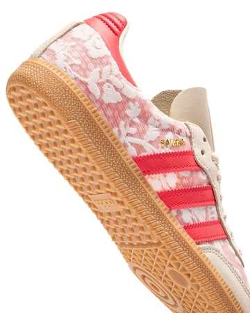 Liberty London x adidas Samba Better Scarlet Sohle