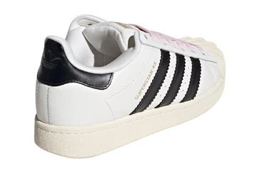 Pharrell Williams x adidas Superstar 92 White schräg seitlich