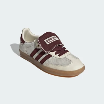 Wales Bonner adidas Samba White Tonal Pony schräg von außen