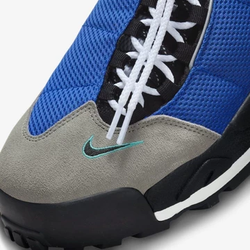 Sacai Nike Magmascape Varsity Royal Details Toebox