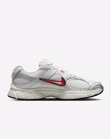 Nike V5 RNR Platinum Tint Fire Red Innenseite