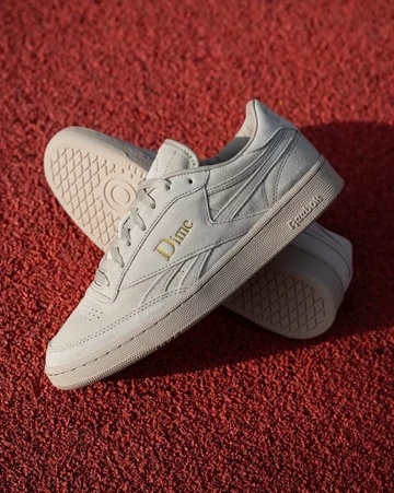 Dime Reebok Club C Revenge Light Sand Lookbook Paar