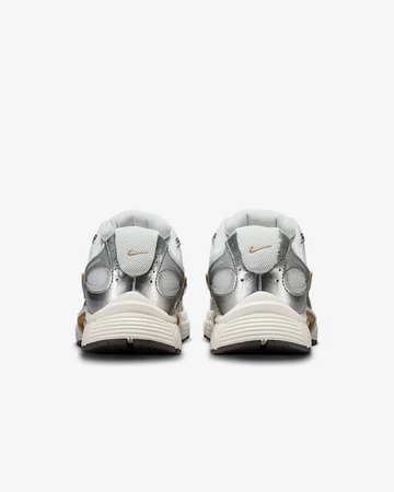 Nike V5 RNR Parachute Beige Paar von Hinten