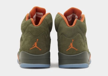 Jordan 5 Olive von hinten