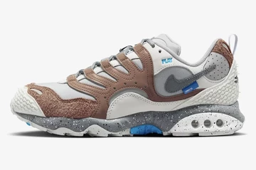 Undefeated Nike Air Terra Humara Archaeo Brown außen