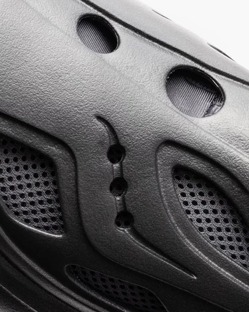 Tombogo Saucony Butterfly Morpho Black Detail