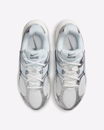 Nike V5 RNR White Blue Tint von oben