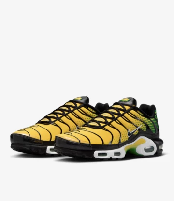 Nike Air Max Plus Varsity Maize schräg