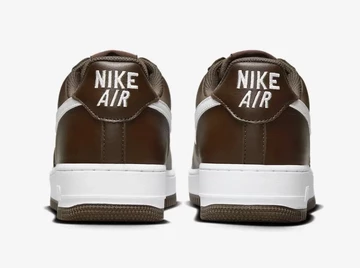 Air Force 1 Low Chocolate von Hinten