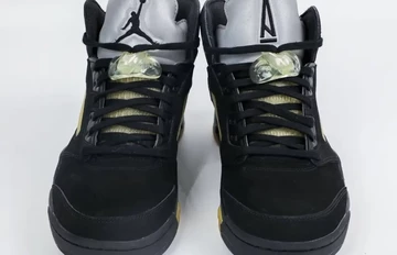 A Ma Maniere Jordan 5 von vorne
