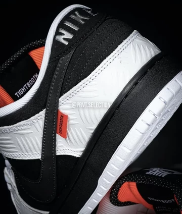 TIGHTBOOTH Nike SB Dunk Low Leak Detail