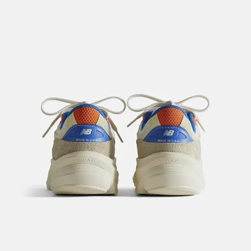 Kith New Balance 990v6 Madison Square Garden von Hinten