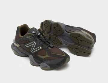 New Balance 9060 Blacktop Dark Moss - mit Sohle