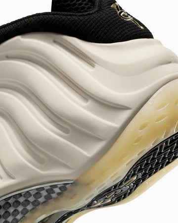 Nike Air Foamposite One Light Orewood Brown detailbild