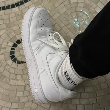 Fragment Design x Air Force 1 am Fuß